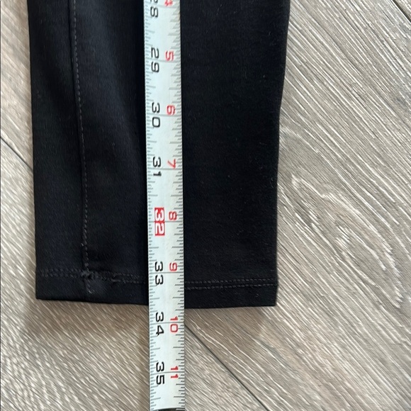 Women's Black Jeans - Picture 4 of 8